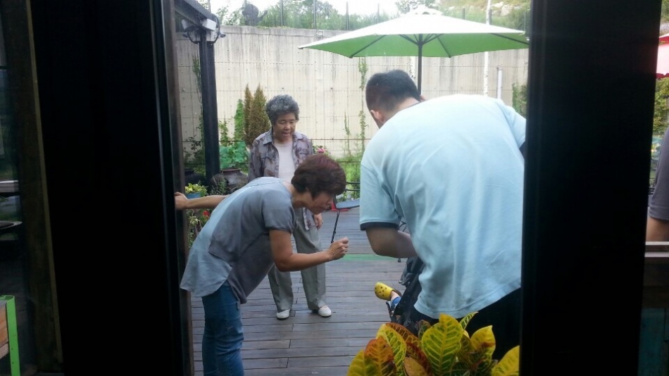 1948697120_DFVGzPmi_48b35be68c3306cee2a01e0e8db6bf9145a7a42f.jpg 이미지크게보기