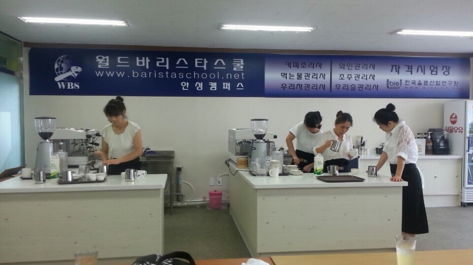 1948697120_e6TLpiGc_10a6eedf64997b9278a38d65f8d90841b10a7d18.jpg 이미지크게보기