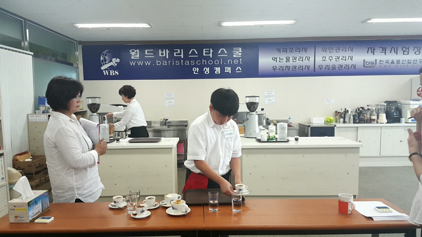 1948697120_jx1iwr6l_d6552ae84886ca7f51b0826dcffb36e920a8330b.jpg 이미지크게보기