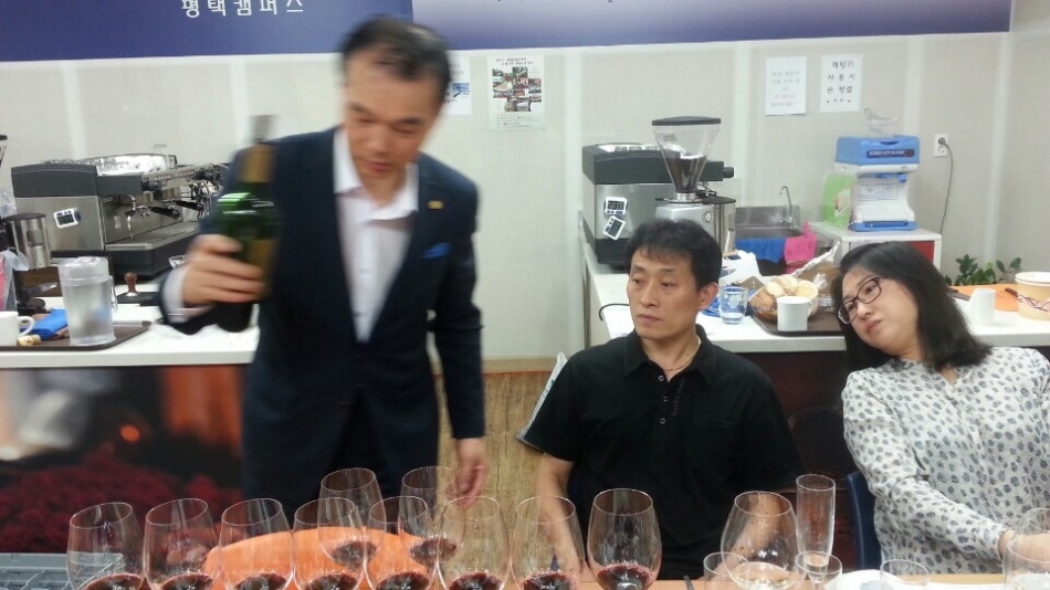 1948697120_jxnCSZHt_fb30a27815b130c2a35153c8db1eb1d59df793d8.jpg 이미지크게보기