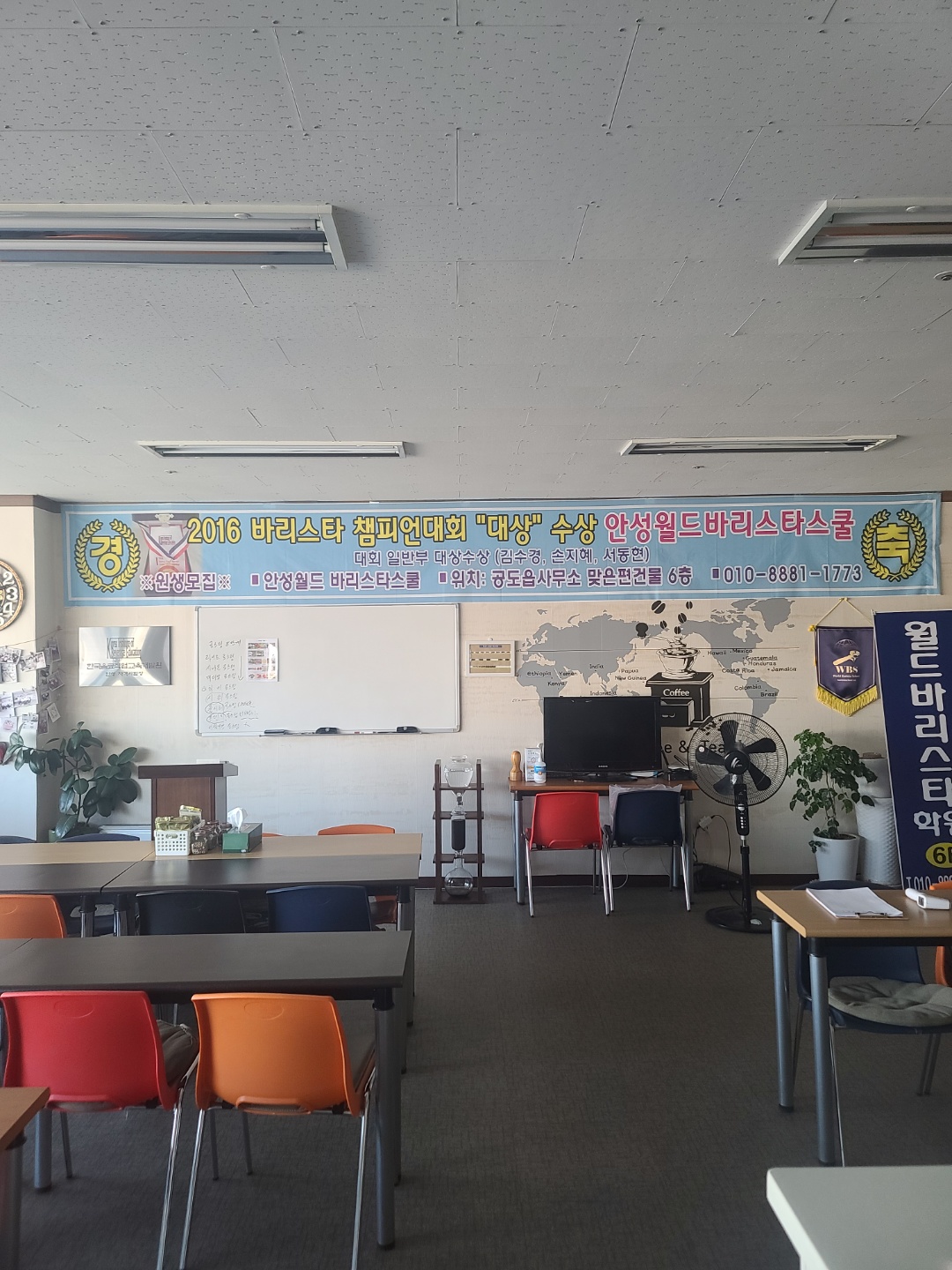 2950055133_jrTIUcEo_f3c5f6cf686bb4ba36a0e8292eacc3c410f4ab36.jpg 이미지크게보기